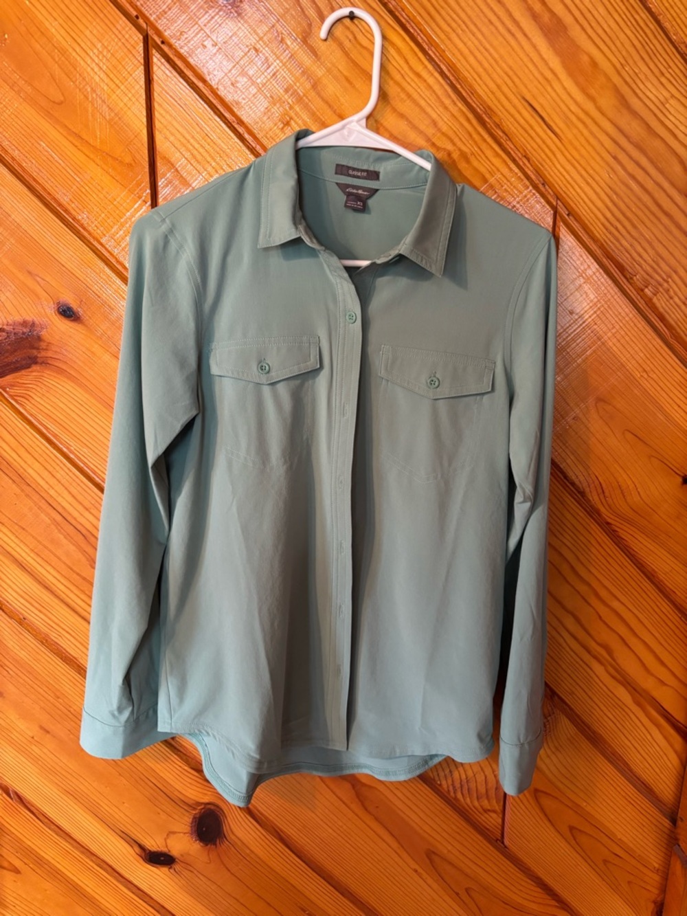 Eddie Bauer women’s button down shirt
